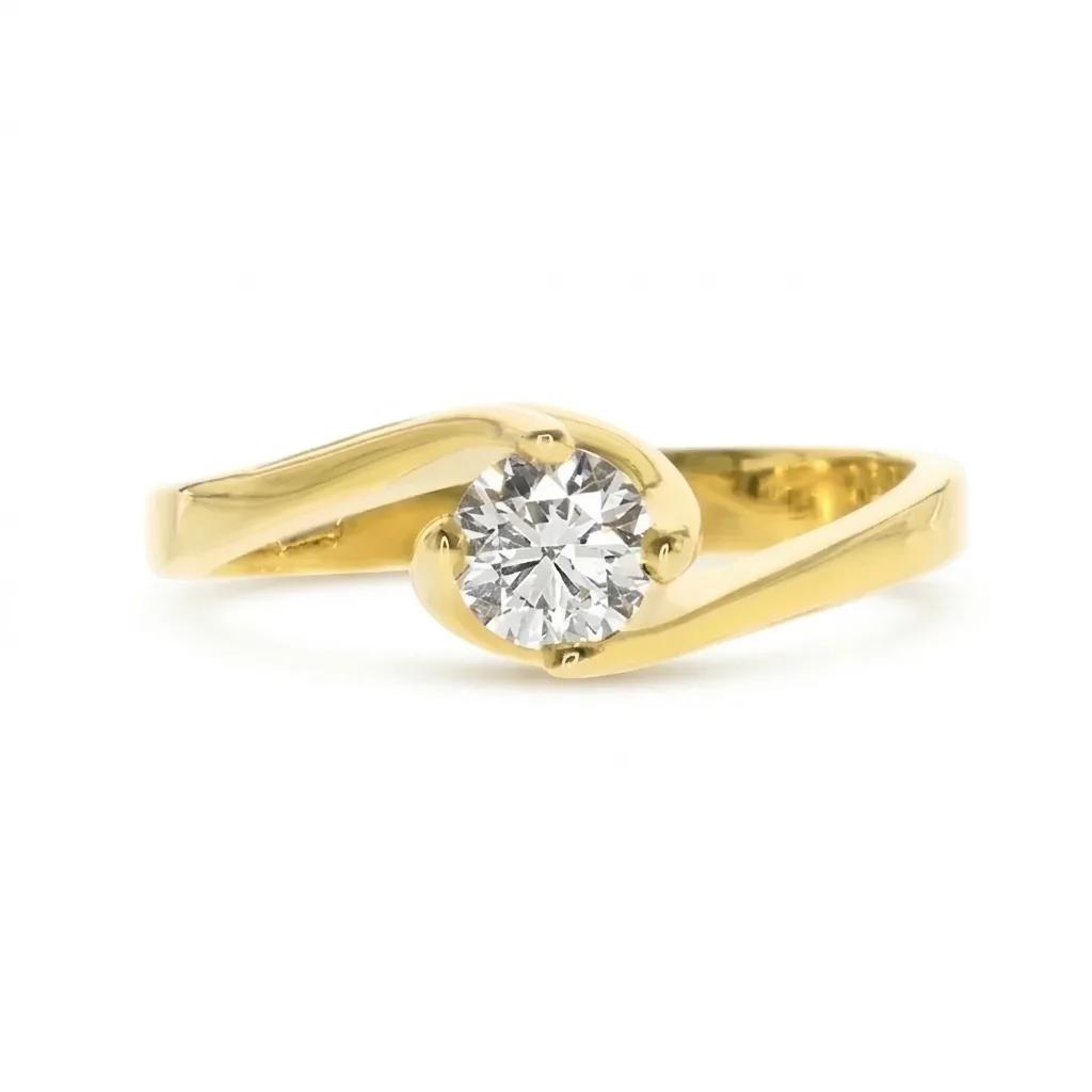Raised Solitaire Claw Swirl Engagement Ring in 18ct Yellow Gold