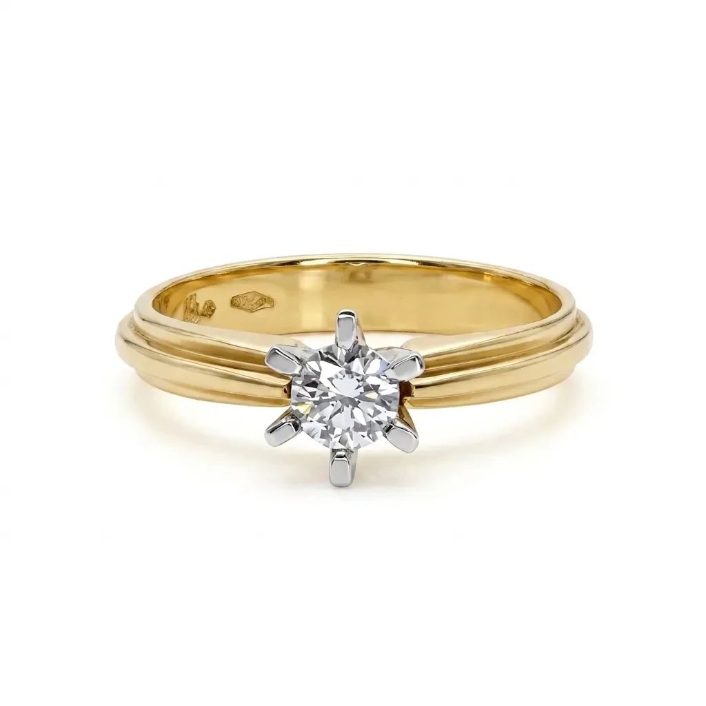 GSI Claw Solitaire Ring in 18ct Two Tone Gold