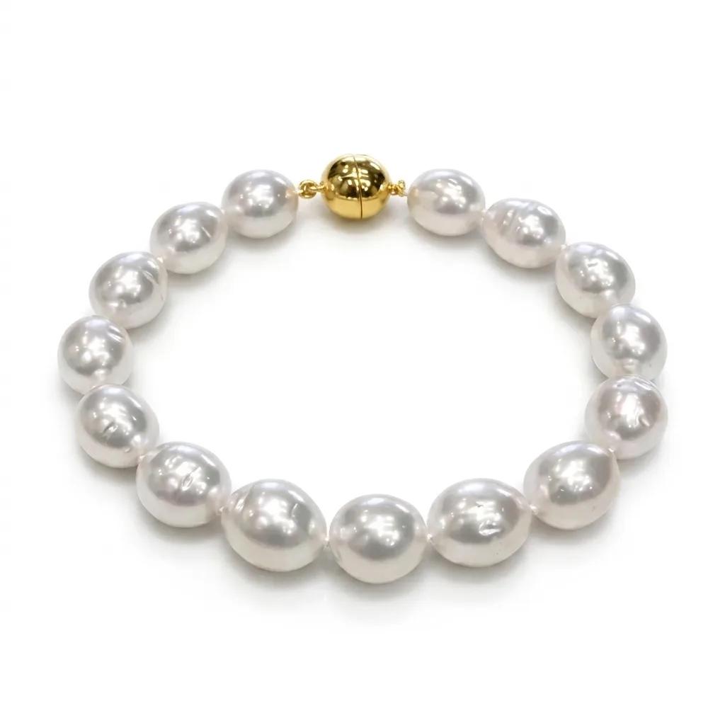 9ct Gold Bracelet with Broome Pearl & Magnet Clasp