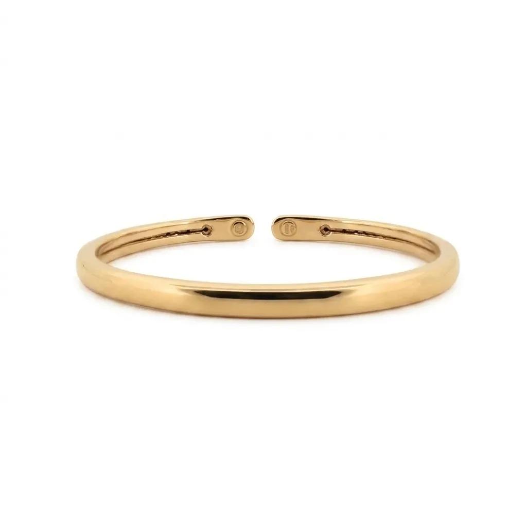 Twisted 18k Yellow Gold Bangle