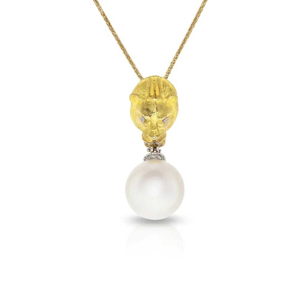 Lion Head Pendant with Broome Pearl & Diamonds in 18ct Gold