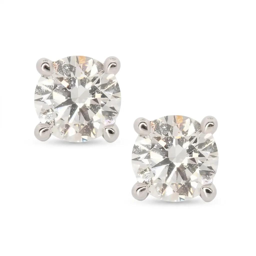 Diamond Studs in Platinum