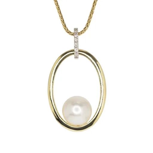 Broome Pearl & Diamond Oval Pendant in 14ct Gold
