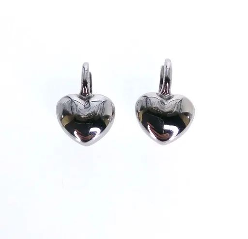 Heart Clip Earrings in 18ct White Gold