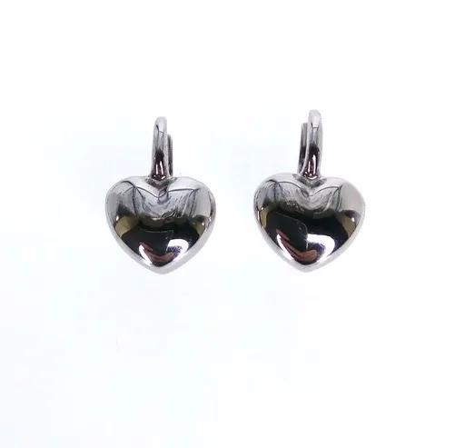 Heart Clip Earrings in 18ct White Gold